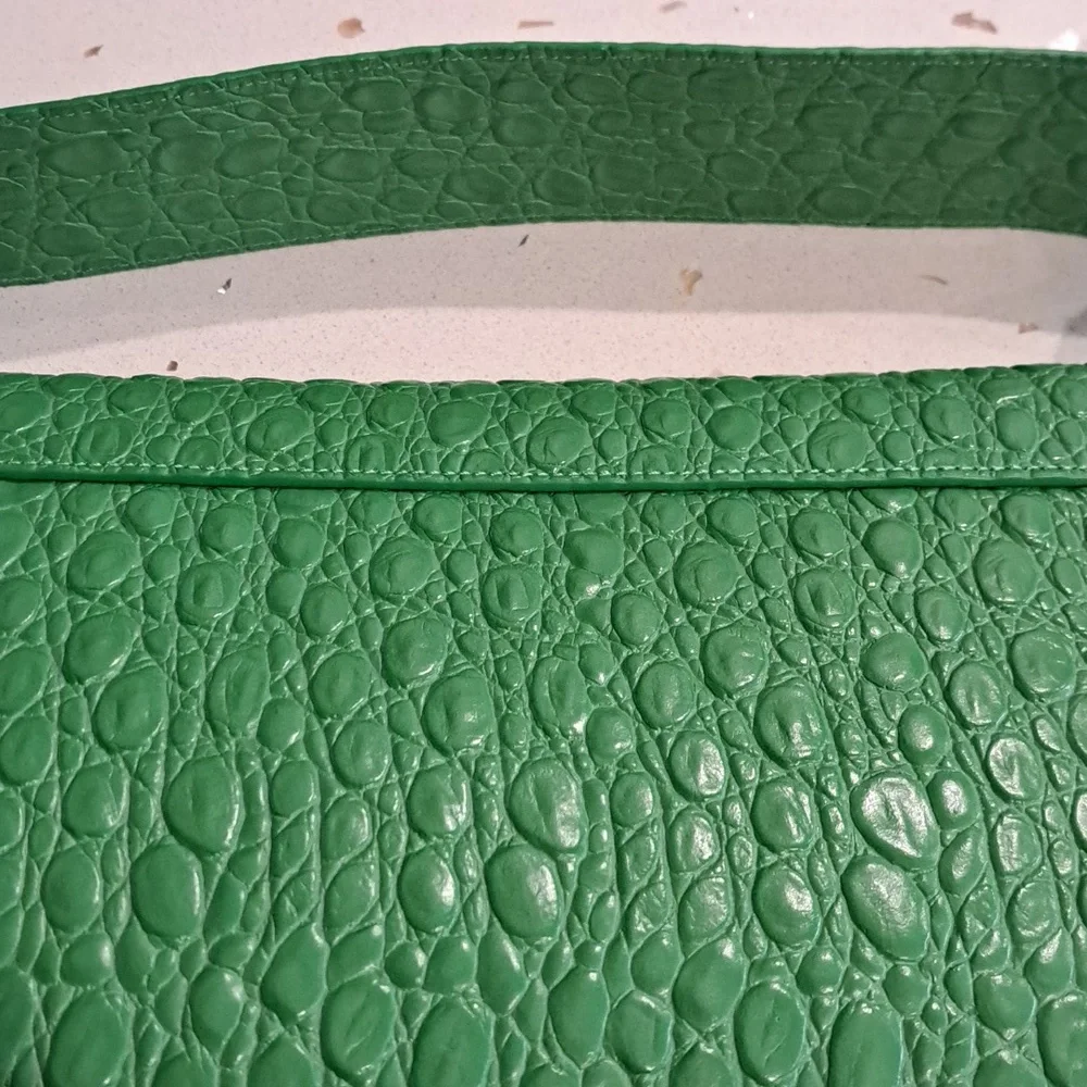 NWOT By Far shoulder bag - Picture 10 of 13